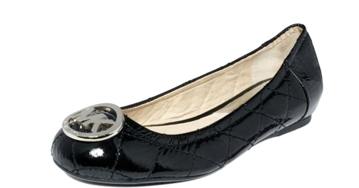 kors flats