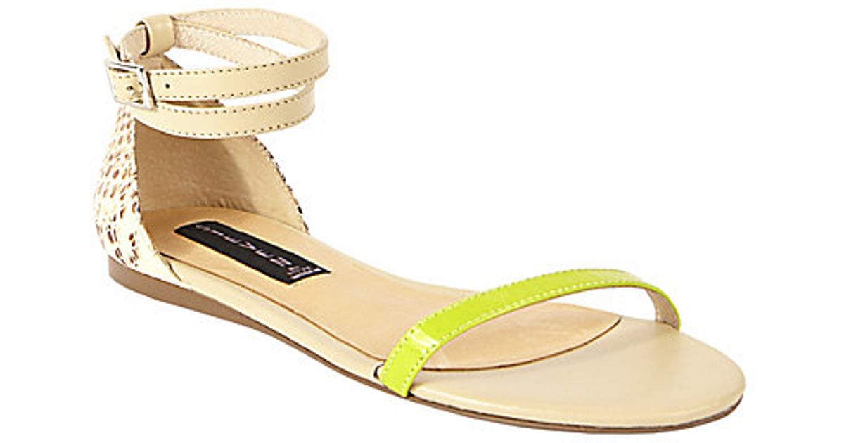 myles yellow steve madden