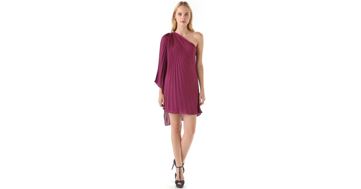 Halston heritage off shoulder pleated cheap gown