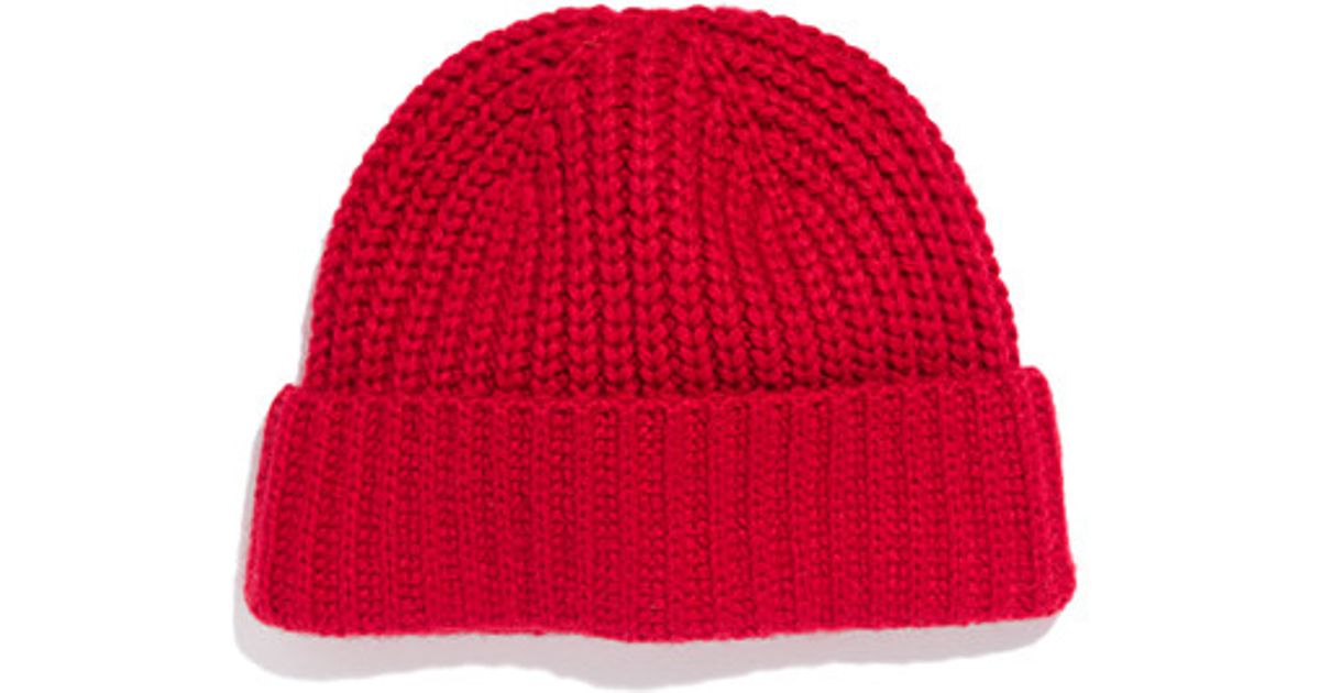 red winter hat
