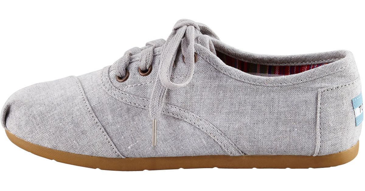 toms lace up sneakers