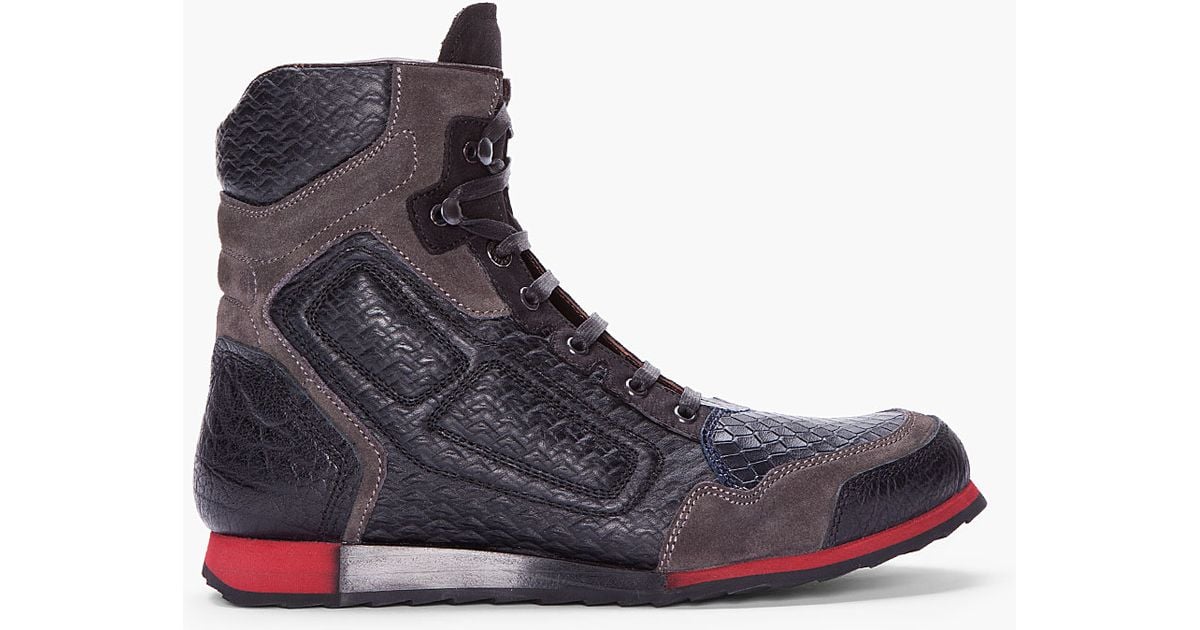 high top tennis shoes