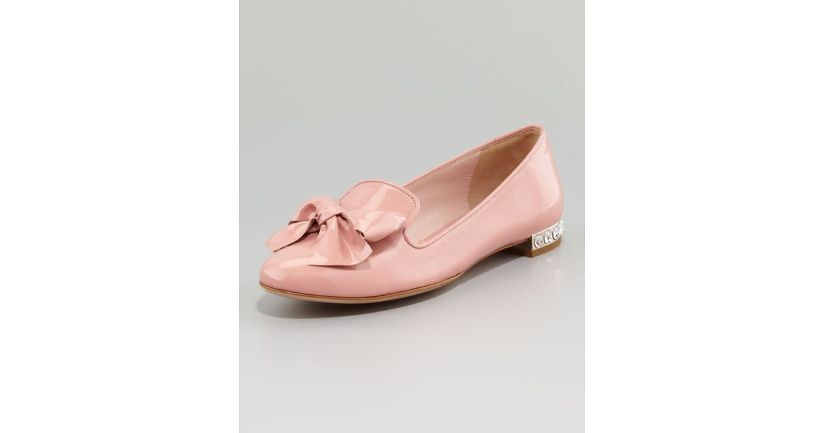 Miu Miu Bow Patent Slipper in Pink - Lyst