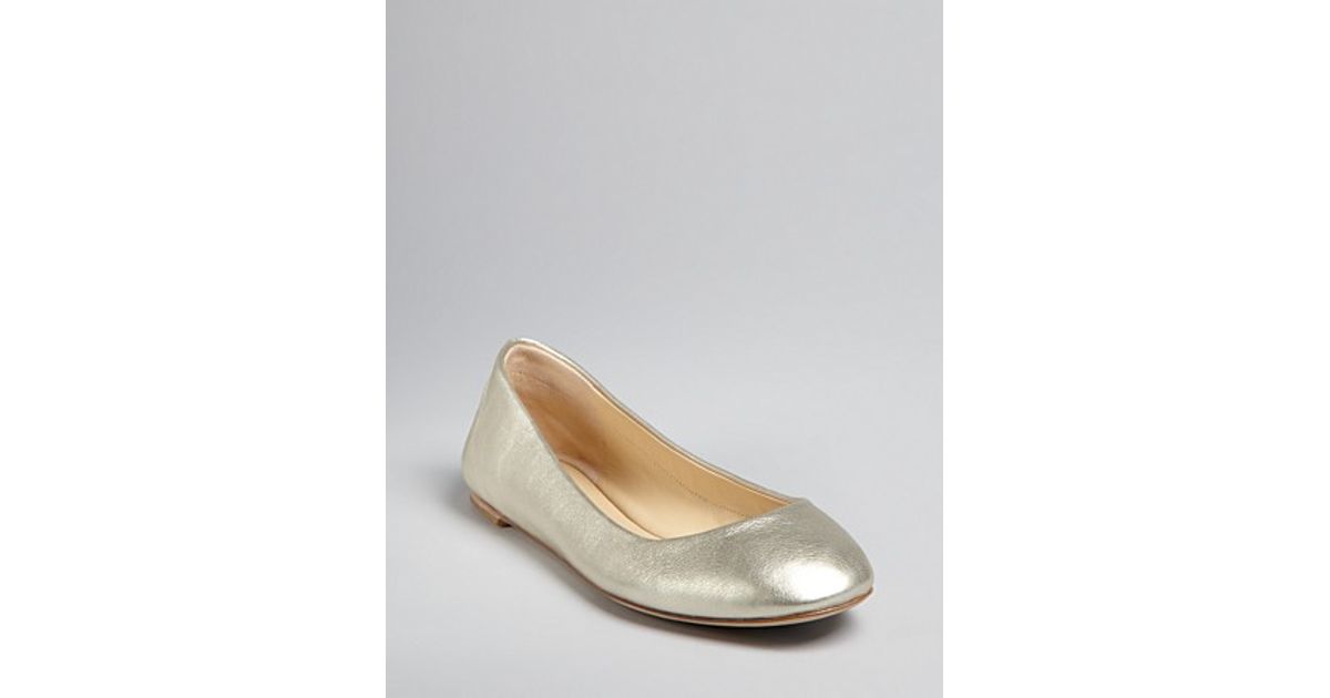 vera wang ballet flats