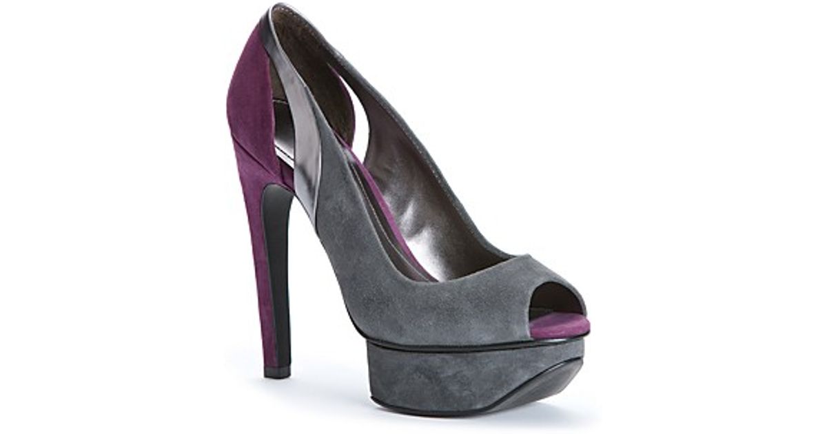 calvin klein gray pumps