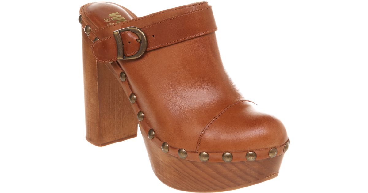 tan clog heels