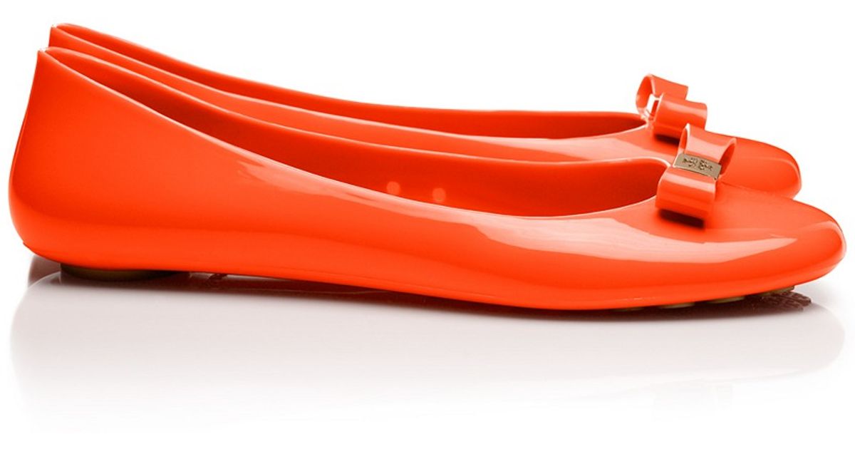 tory burch plastic flats