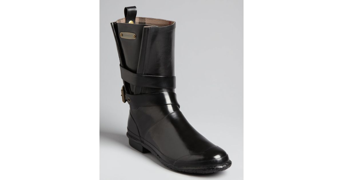 burberry rain boots with buckle