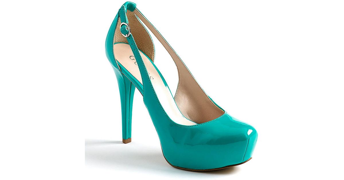 Guess Jacoba Platform Pumps in Green - Lyst