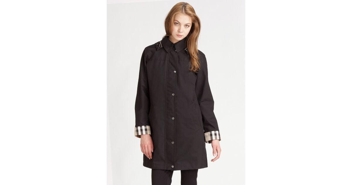 Women's Burberry Raincoat With Hood 