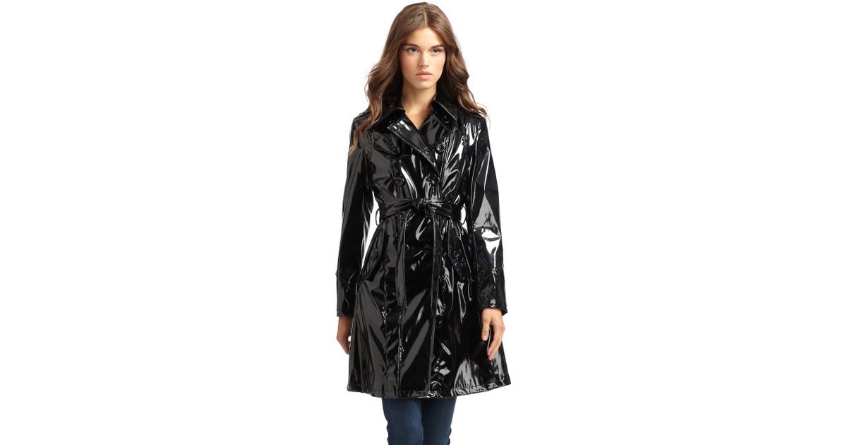Via Spiga Faux Patent Leather Trench Coat in Black | Lyst