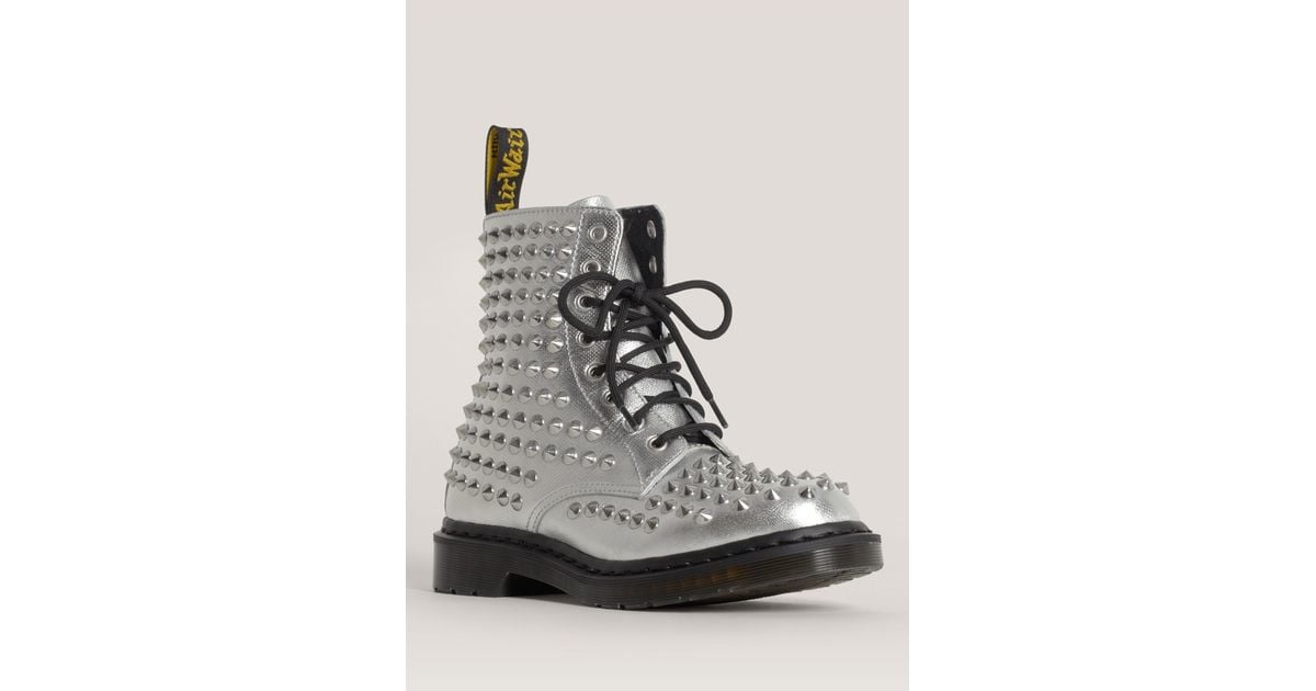 dr martens spike