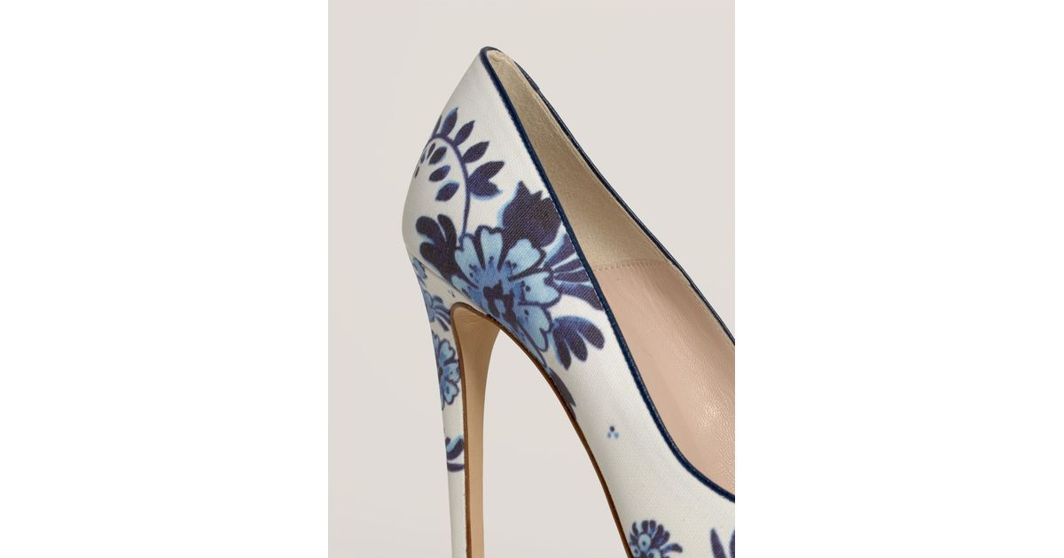 lk bennett floret pumps