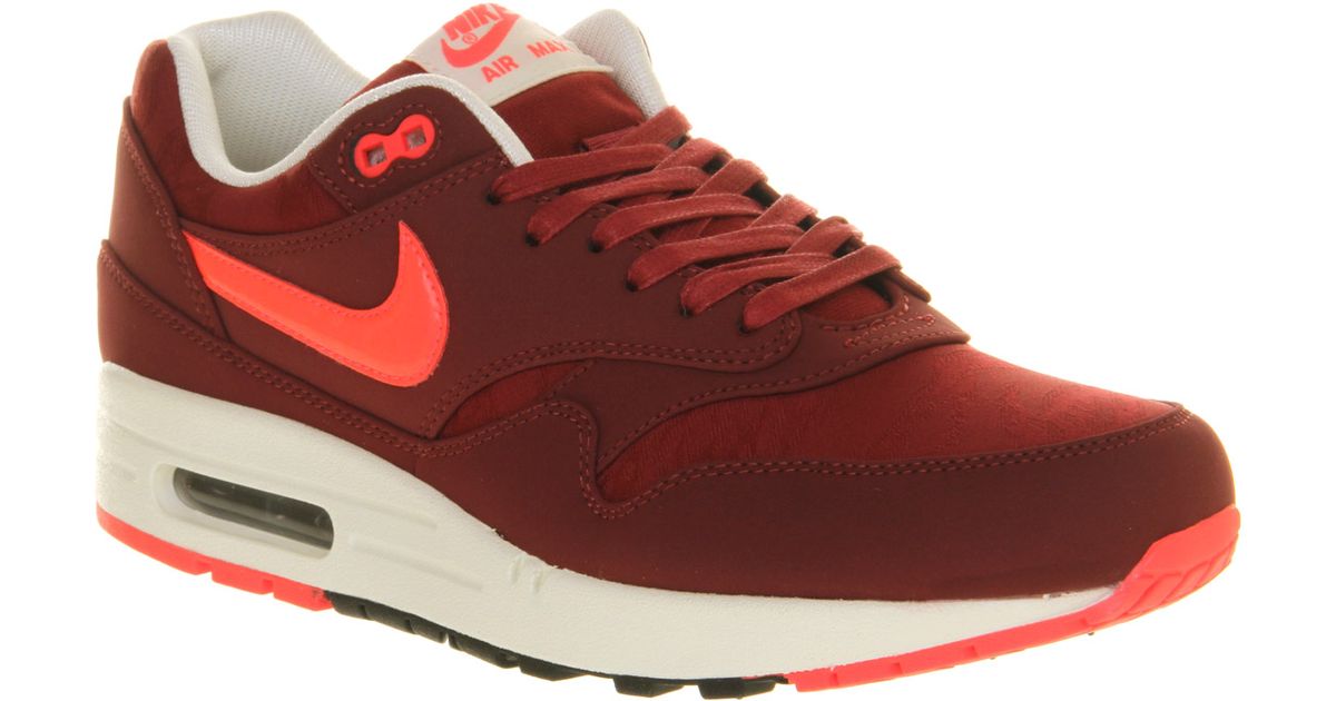 air max 1 team red