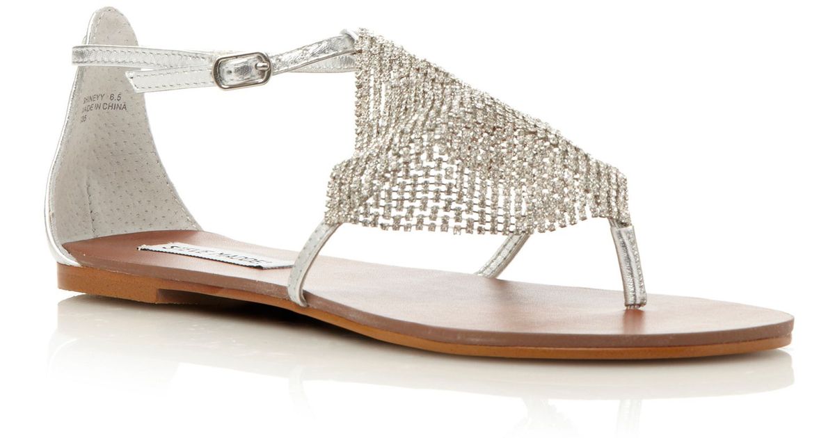 steve madden flat thong sandals