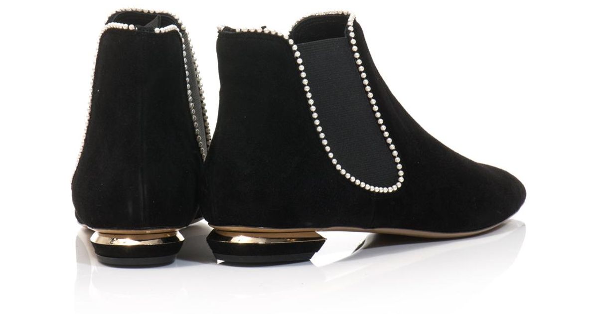 chelsea boots with pearls