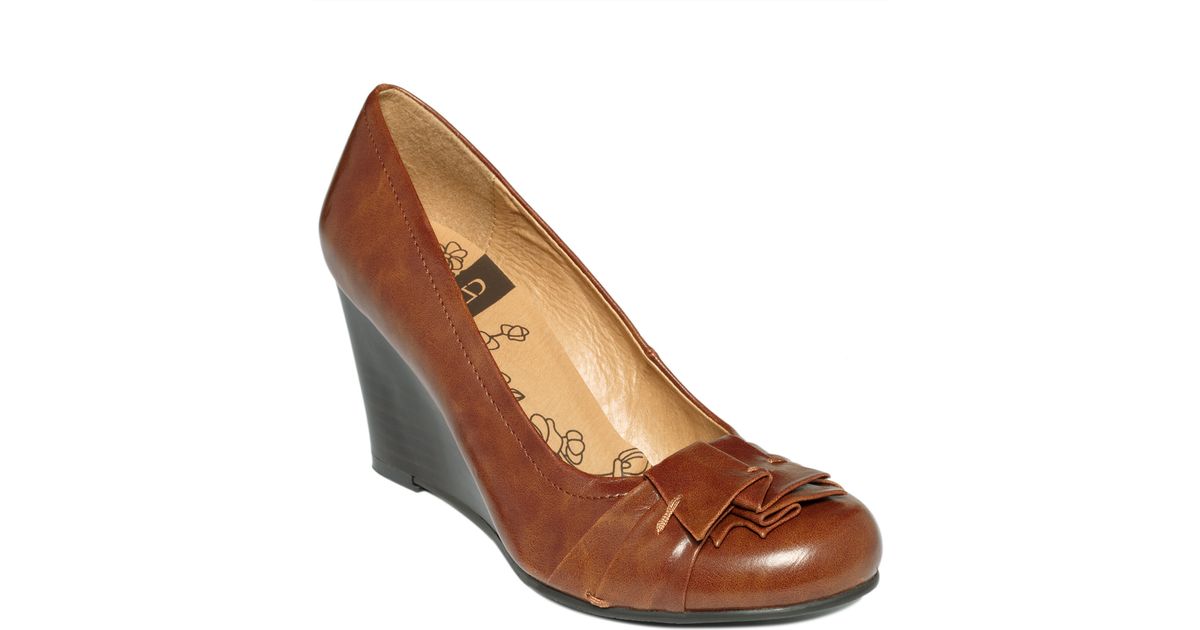 cognac wedge pumps