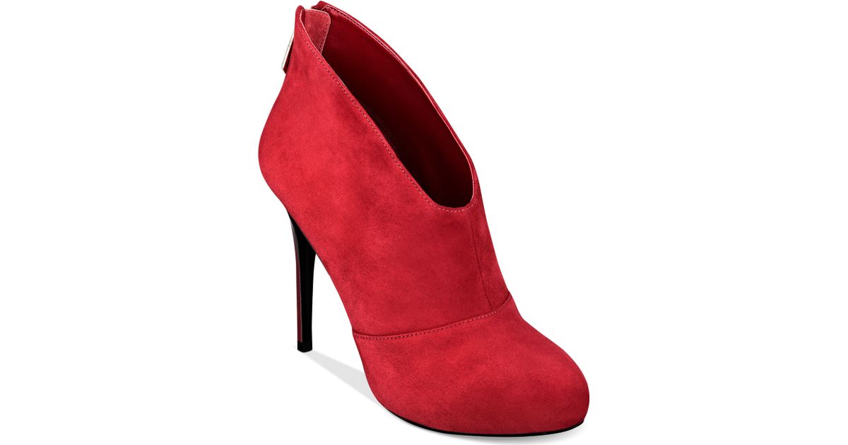 red guess boots