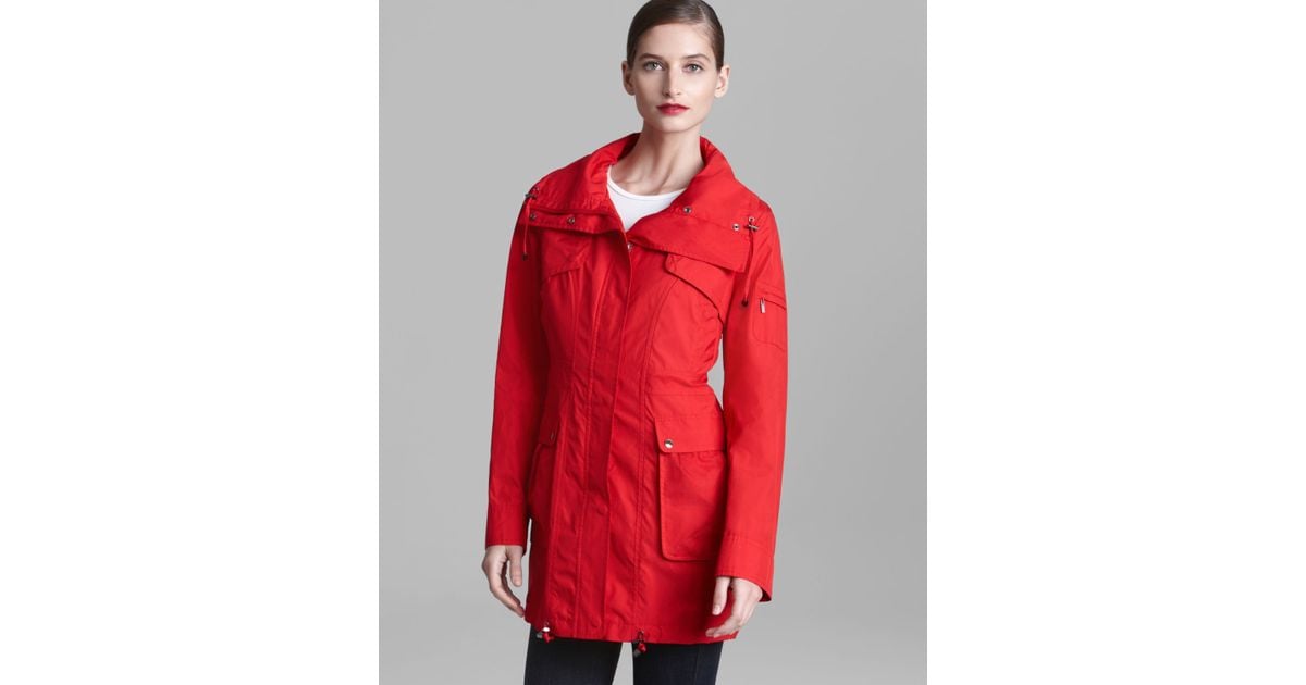 Cole Haan Rain Coat Packable Hidden Hood in Red | Lyst