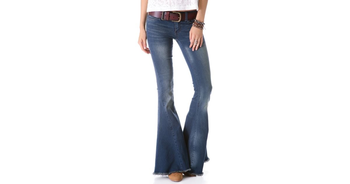 Free People Super Flare Jeans in Blue | Lyst