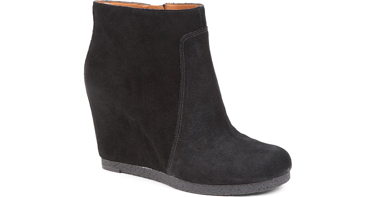 nine west suede wedge boots