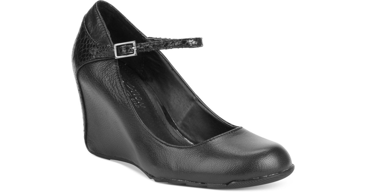 kenneth cole mary jane shoes