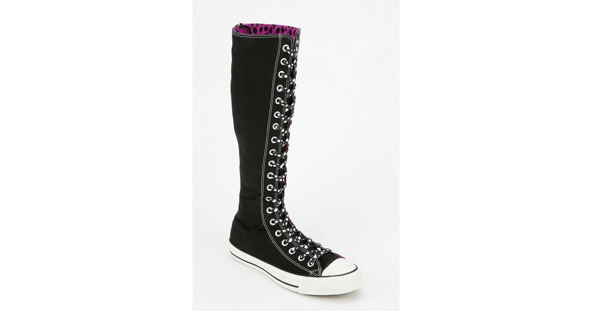 transfusion Antagelse sur Urban Outfitters Converse Chuck Taylor All Star Womens Knee-high Sneaker in  Black | Lyst