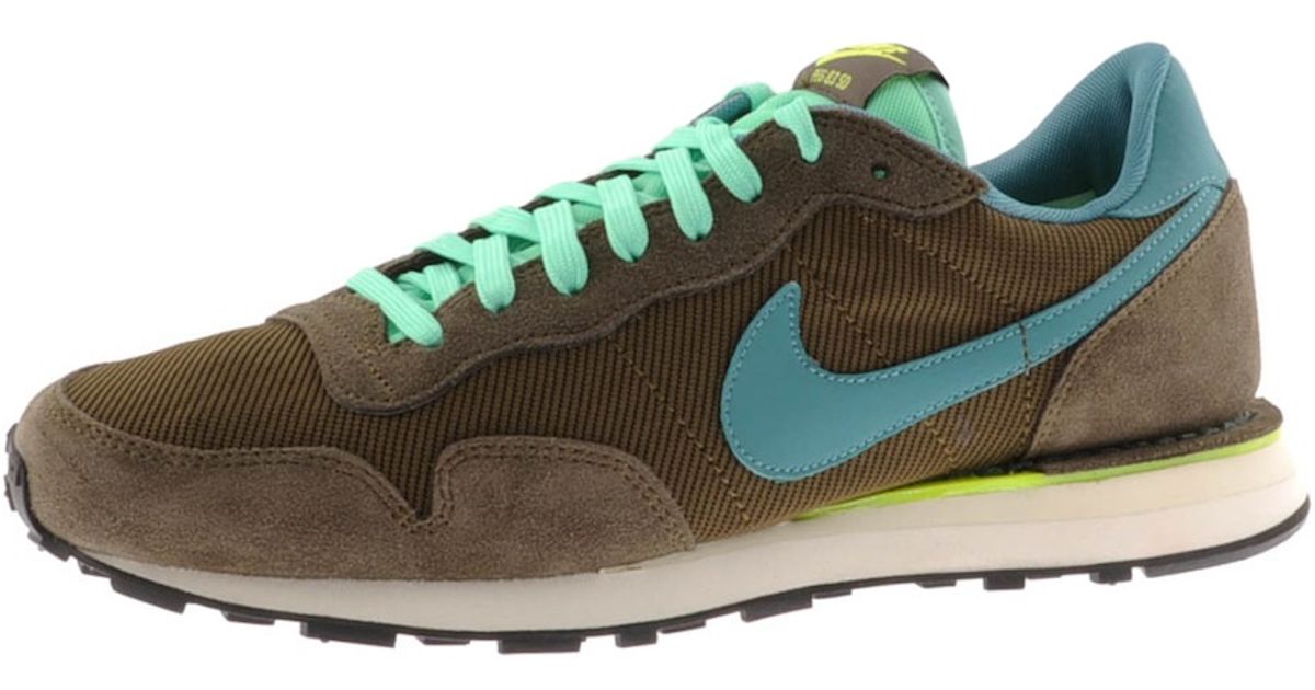 nike air pegasus khaki