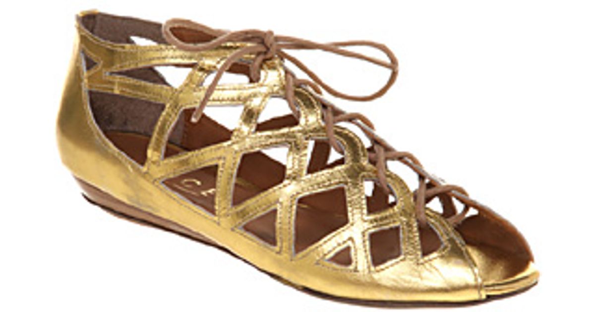 gold arabian sandal