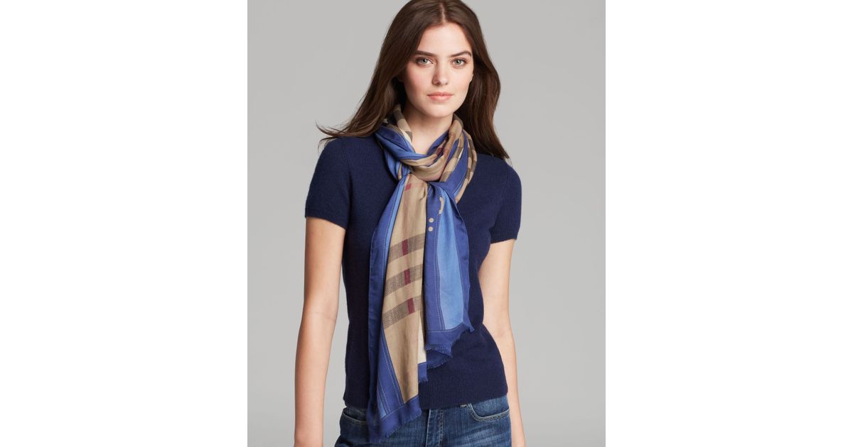 burberry scarf light blue