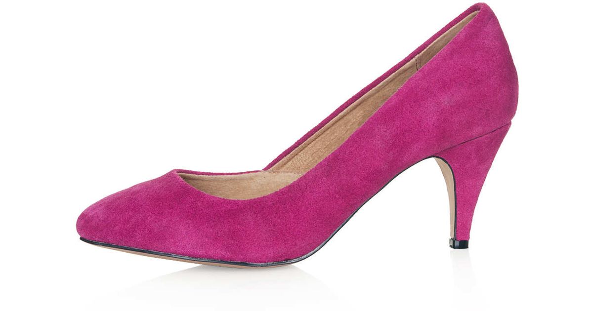 Court Shoes in Magenta (Purple 