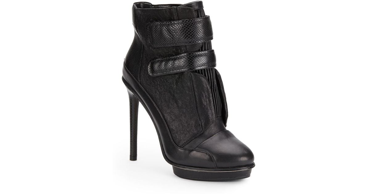 bcbg ankle boots
