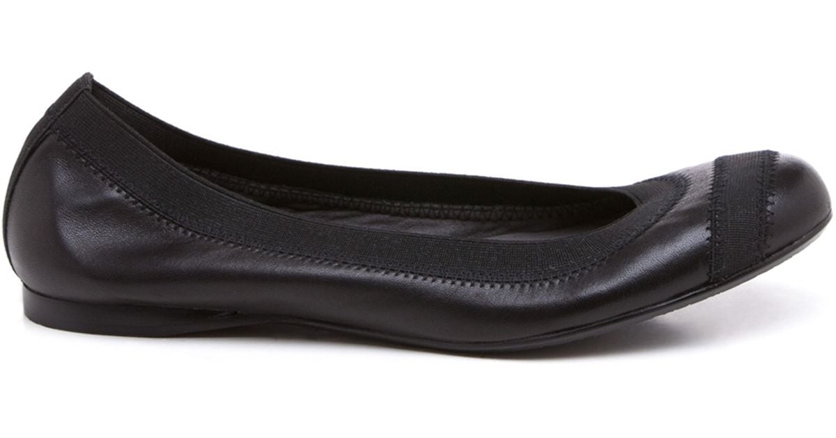 stuart weitzman giveable flats