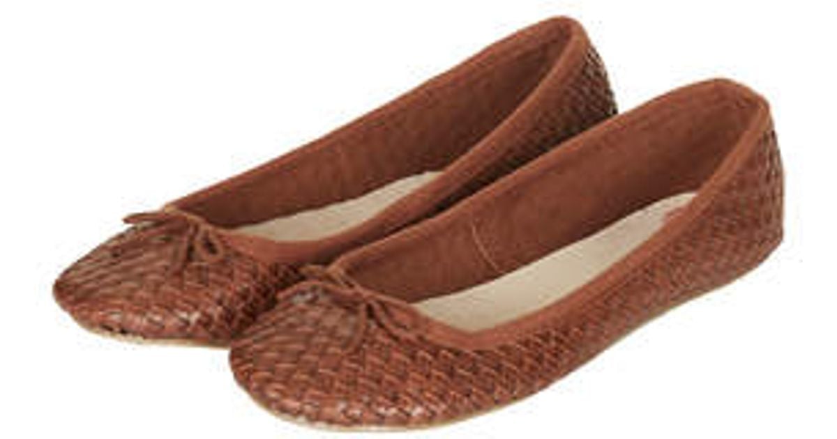 tan woven ballet pumps