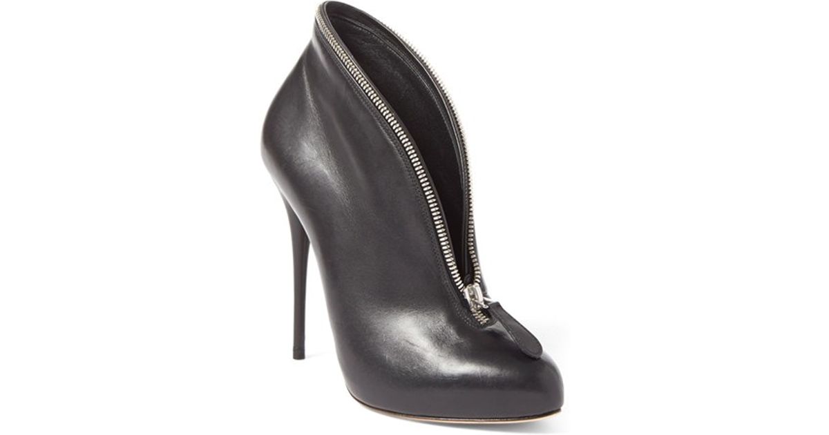 Alexander mcqueen ZipUp Leather Ankle Boots in Black Lyst