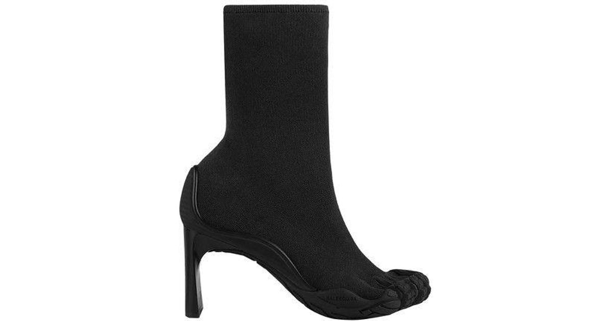 Balenciaga Toe Heeled Bootie in Black | Lyst