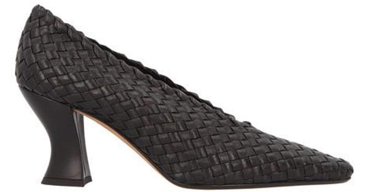 bottega veneta almond shoes