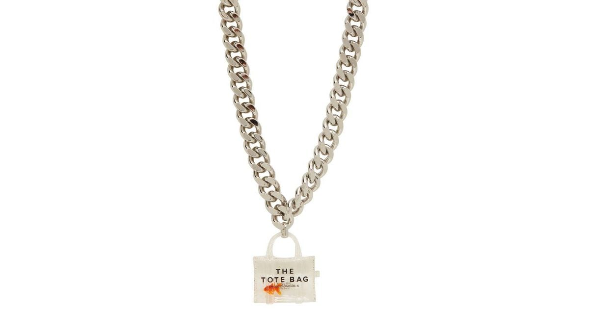 【関税込み】Marc Jacobs 'The Tote Bag Goldfish' ネックレス Marc Jacobs Tote Bag Goldfish Necklace in Metallic | Lyst