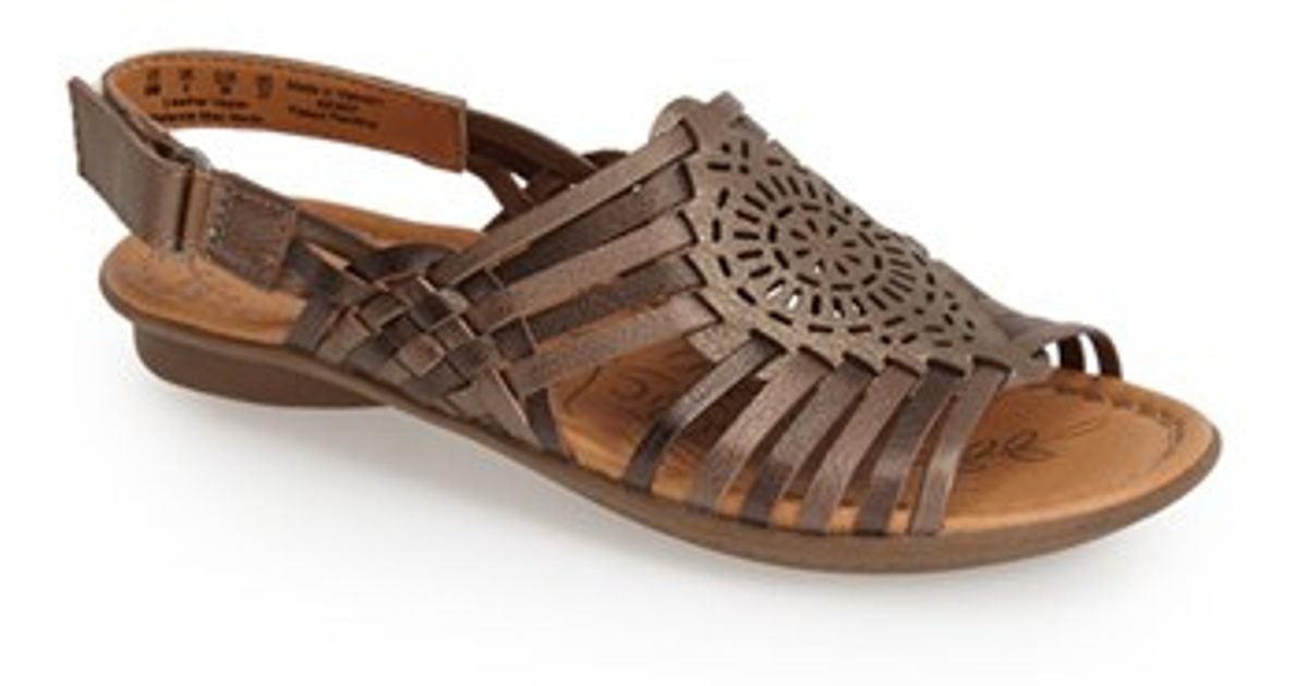 naturalizer huarache sandals
