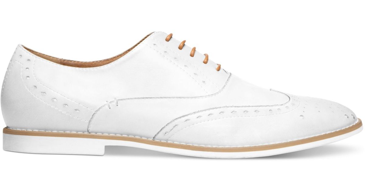 steve madden wing tip