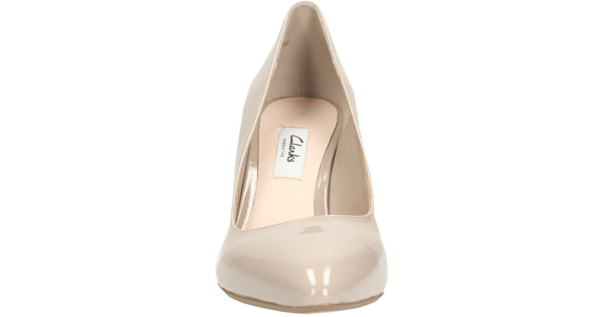 clarks block heel court shoes