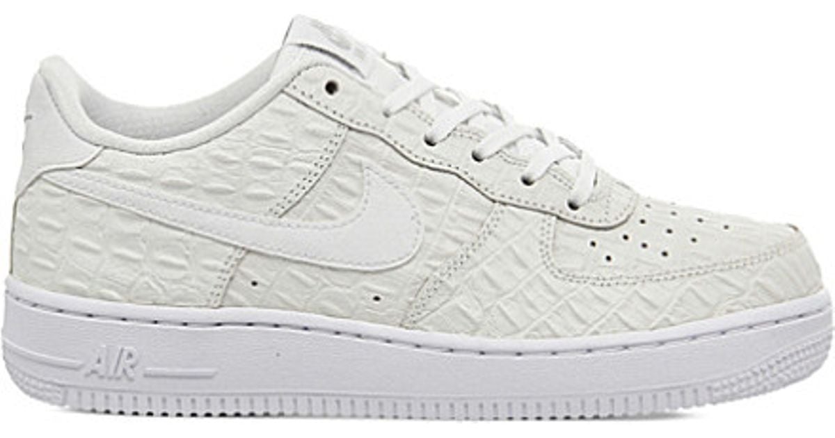 Nike Air Force 1 Crocodile Embossed Leather Trainers in White | Lyst UK