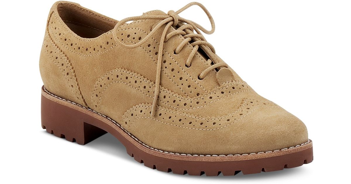 sperry pointed toe flats