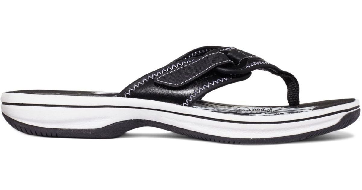 clarks breeze mila flip flops