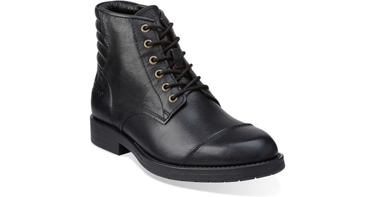 clarks cap toe boot