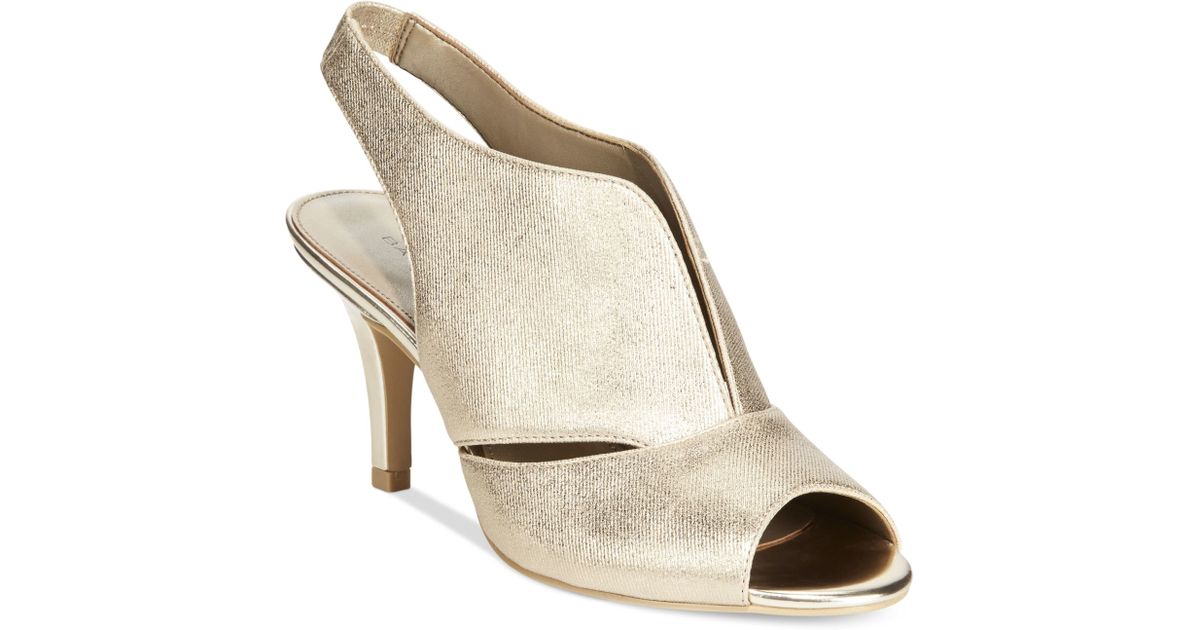 Bandolino Mirabella Slingback Dress Heels in Gold (Metallic) | Lyst