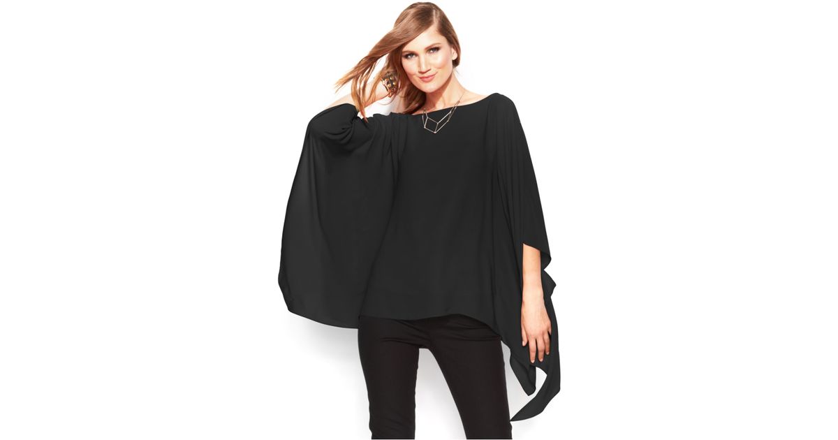 Vince Camuto Floral Poncho in Black Womens Clothing Jumpers and knitwear Ponchos and poncho dresses 