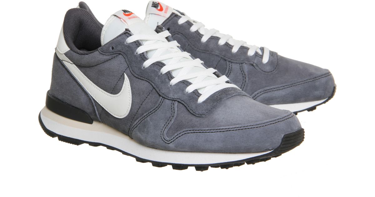 nike internationalist men grey