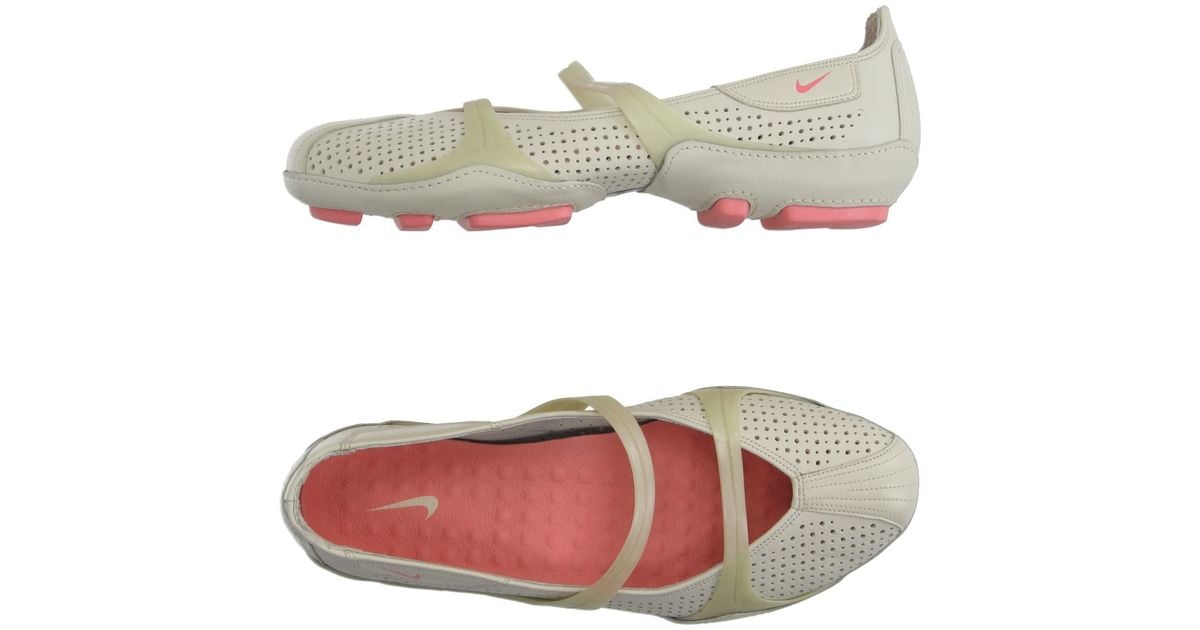 Nike Leather Ballet Flats in White - Lyst