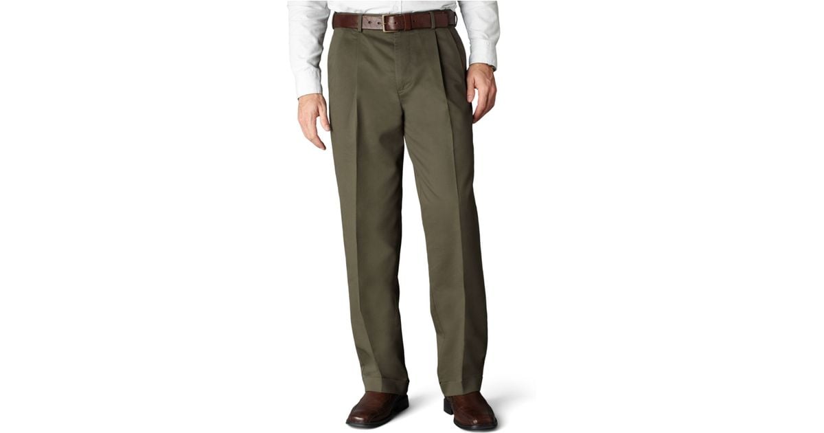 Dockers D4 Relaxed Fit Comfort Khaki Pleated Pants in Green for Men Lyst